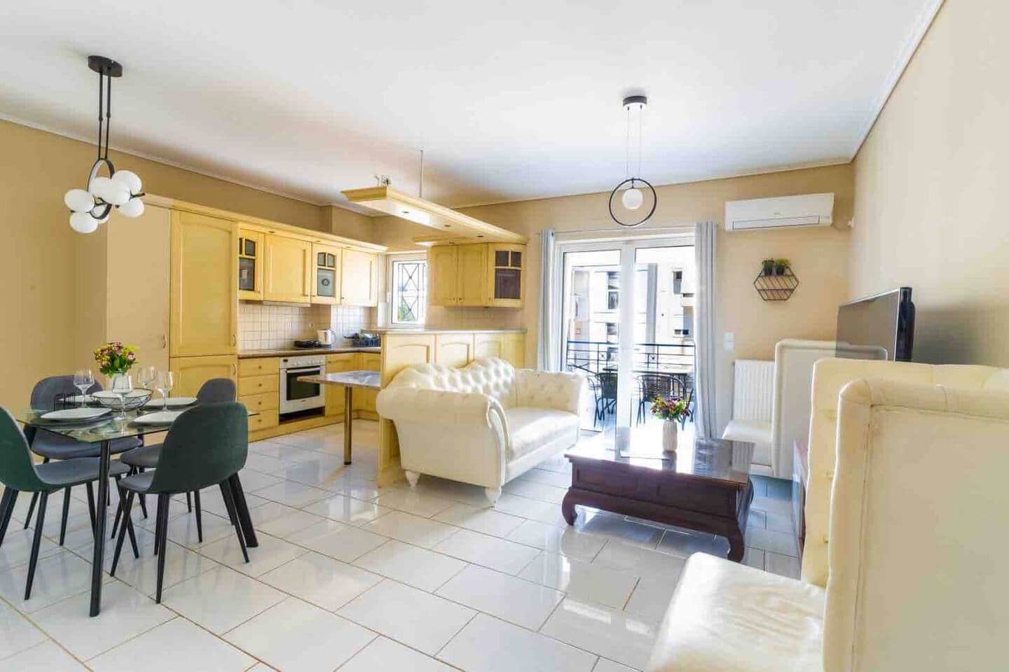 Apartment #36 Athens  - Photo #2